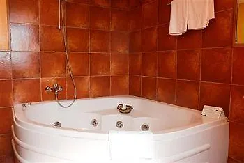 Hotel Picasso Torroella de Montgrí 2*,  Spagna